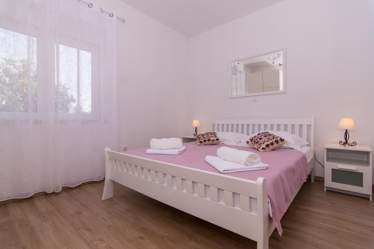 شقة Apartman Sun سولين المظهر الخارجي الصورة