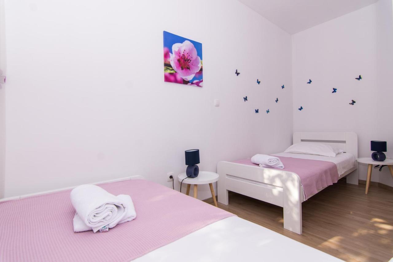 شقة Apartman Sun سولين المظهر الخارجي الصورة